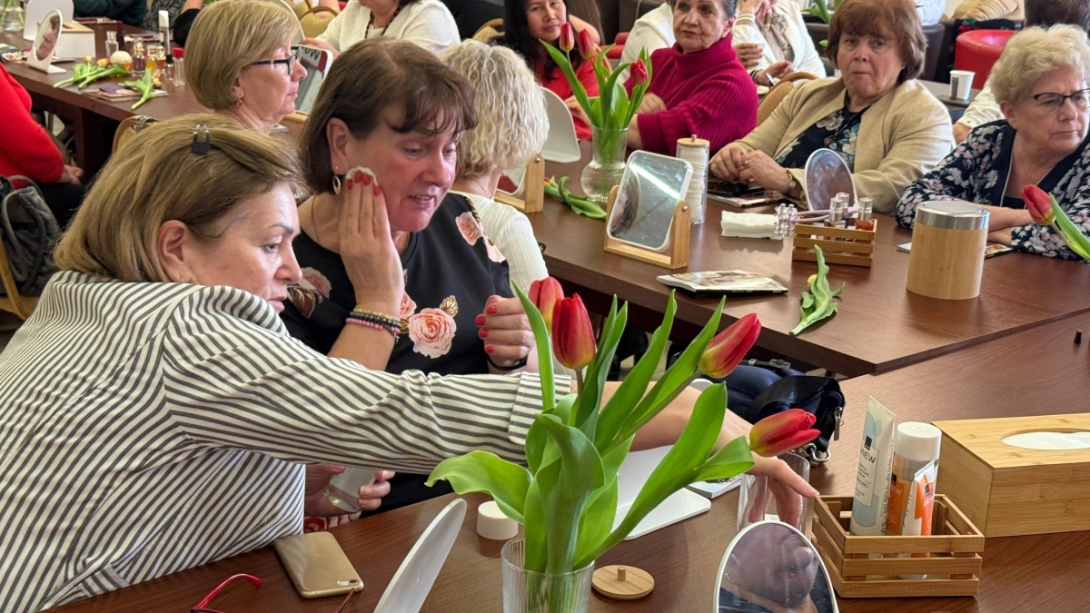 Międzypokoleniowy Dzień Kobiet w Ostrołęce [07.03.2025] - zdjęcie #55 - eOstroleka.pl