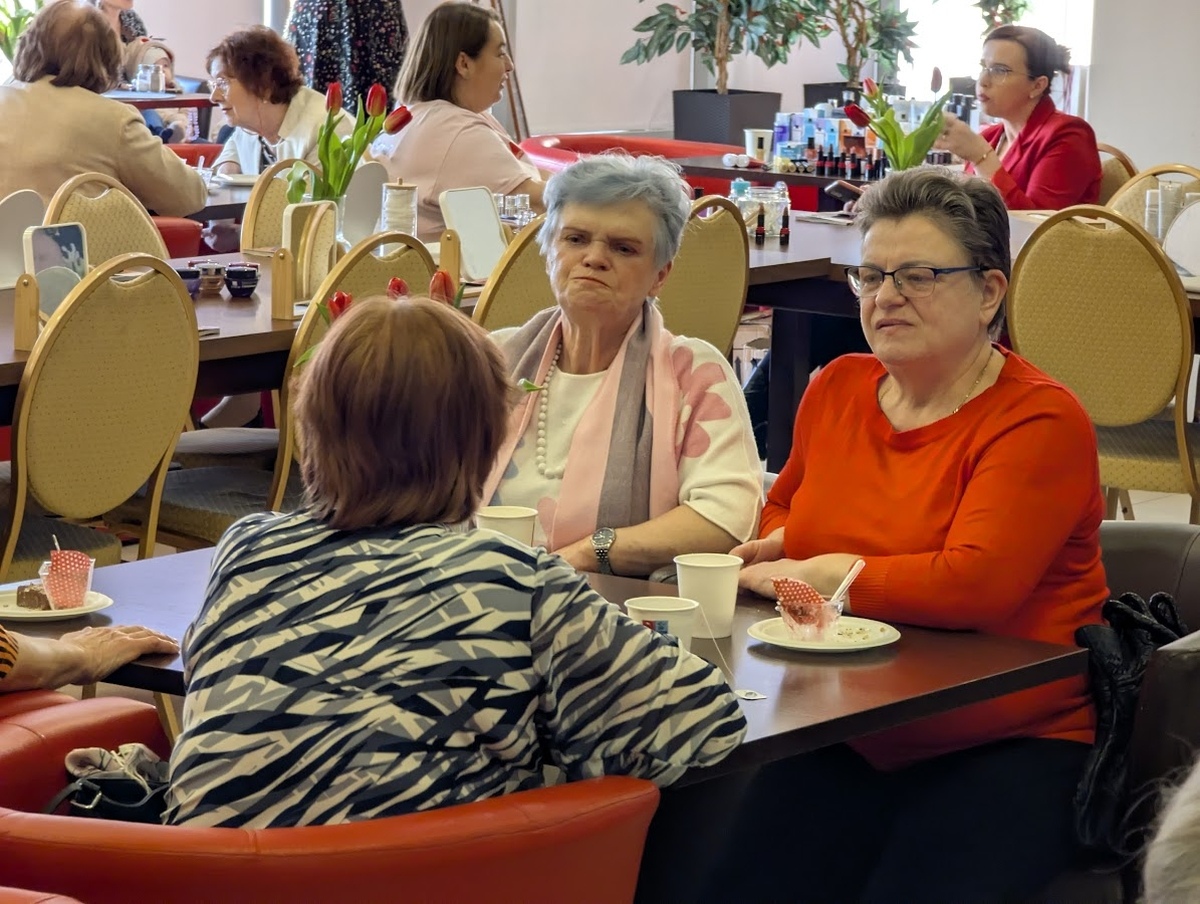 Międzypokoleniowy Dzień Kobiet w Ostrołęce [07.03.2025] - zdjęcie #51 - eOstroleka.pl