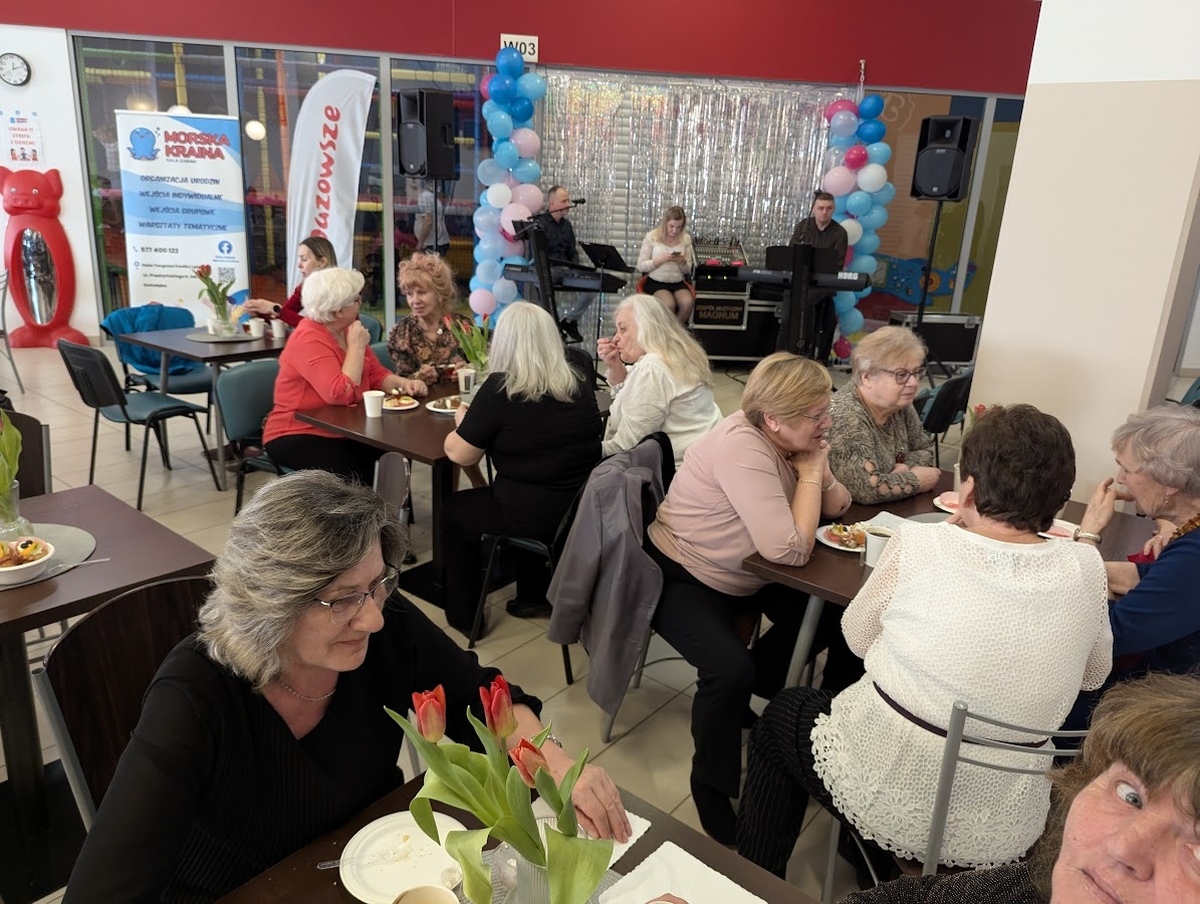 Międzypokoleniowy Dzień Kobiet w Ostrołęce [07.03.2025] - zdjęcie #48 - eOstroleka.pl