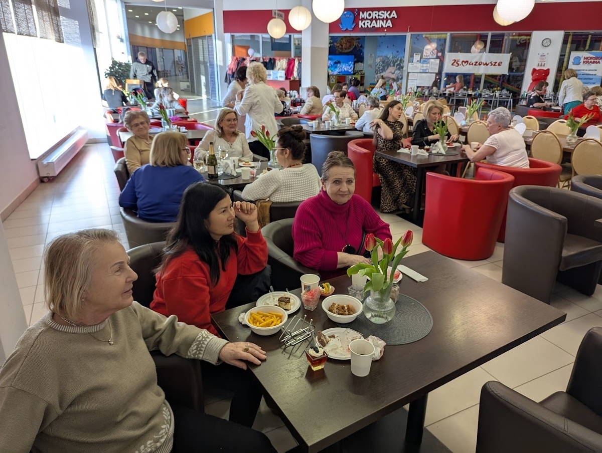 Międzypokoleniowy Dzień Kobiet w Ostrołęce [07.03.2025] - zdjęcie #45 - eOstroleka.pl