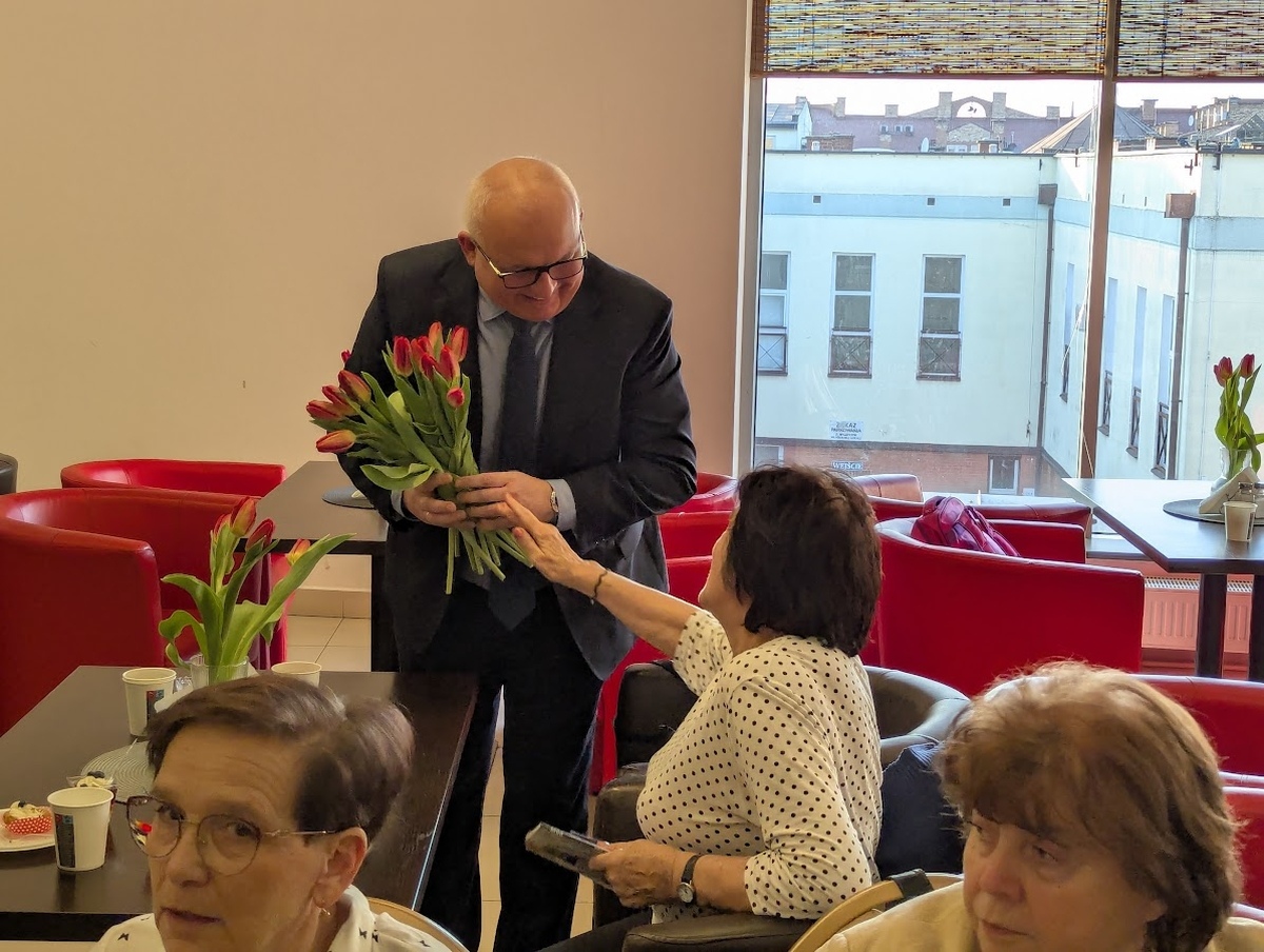 Międzypokoleniowy Dzień Kobiet w Ostrołęce [07.03.2025] - zdjęcie #13 - eOstroleka.pl
