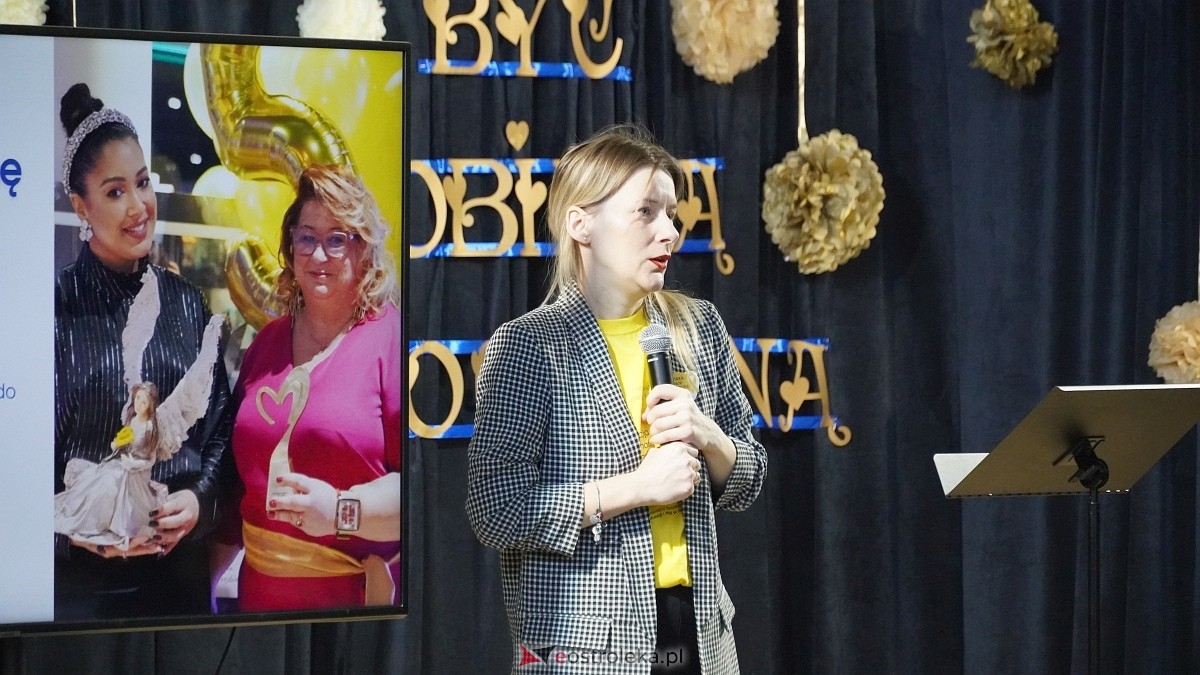 Być kobietą nowoczesną w ZSP w Troszynie [08.03.2025] - zdjęcie #82 - eOstroleka.pl