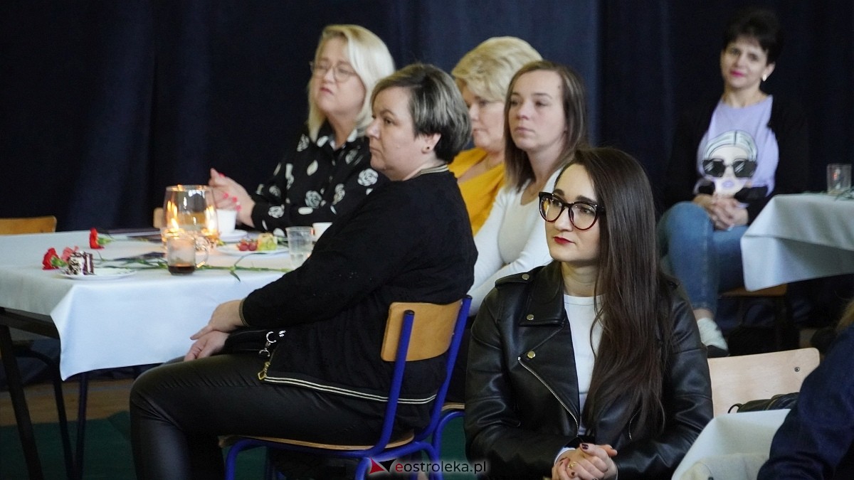 Być kobietą nowoczesną w ZSP w Troszynie [08.03.2025] - zdjęcie #78 - eOstroleka.pl