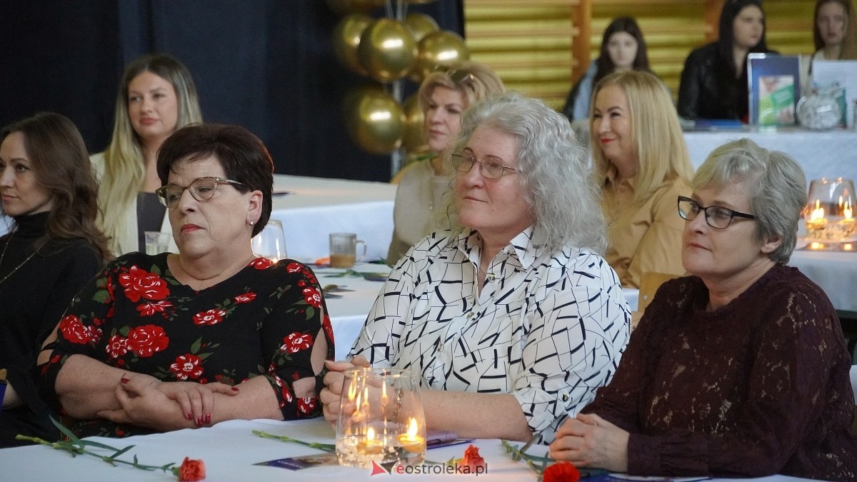 Być kobietą nowoczesną w ZSP w Troszynie [08.03.2025] - zdjęcie #73 - eOstroleka.pl