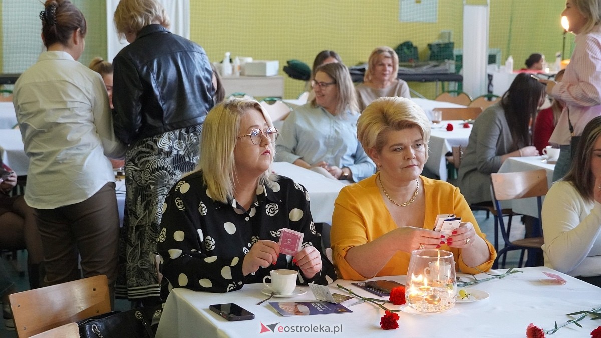 Być kobietą nowoczesną w ZSP w Troszynie [08.03.2025] - zdjęcie #62 - eOstroleka.pl