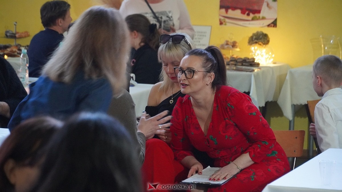 Być kobietą nowoczesną w ZSP w Troszynie [08.03.2025] - zdjęcie #56 - eOstroleka.pl