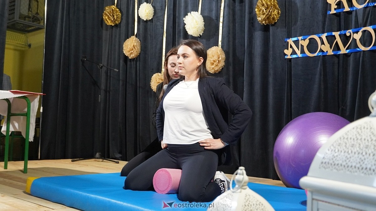 Być kobietą nowoczesną w ZSP w Troszynie [08.03.2025] - zdjęcie #46 - eOstroleka.pl