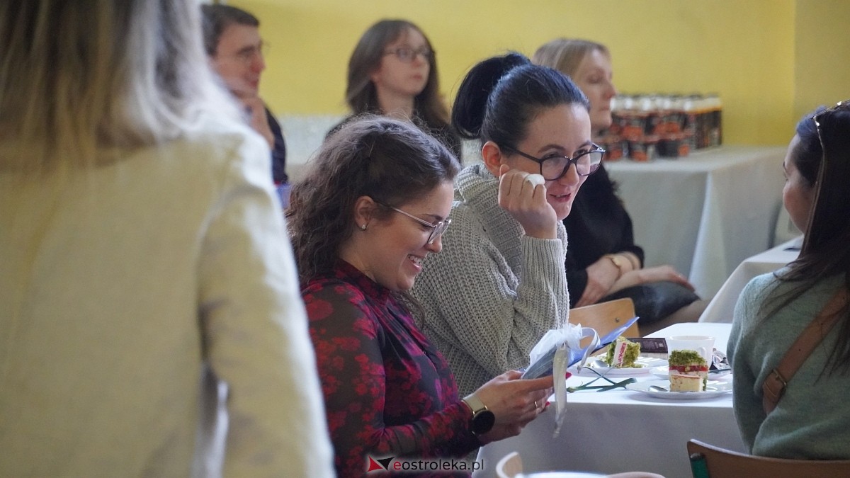 Być kobietą nowoczesną w ZSP w Troszynie [08.03.2025] - zdjęcie #39 - eOstroleka.pl