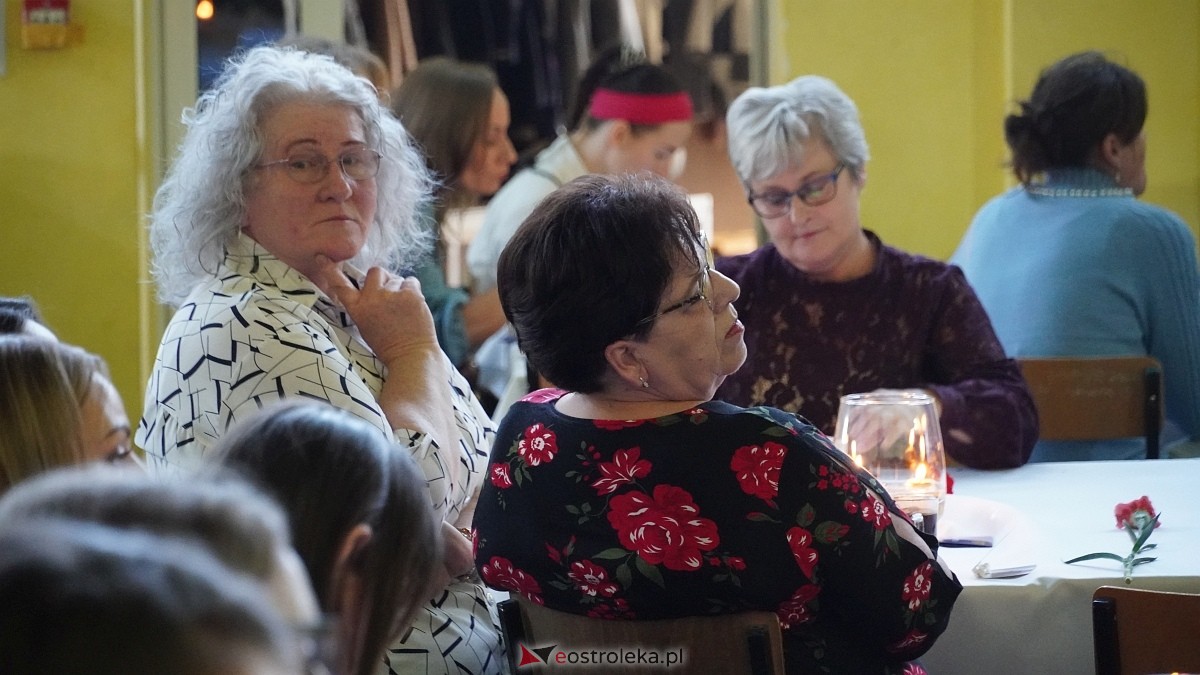 Być kobietą nowoczesną w ZSP w Troszynie [08.03.2025] - zdjęcie #38 - eOstroleka.pl