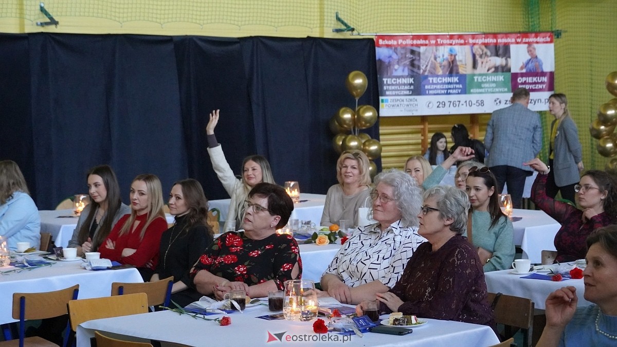 Być kobietą nowoczesną w ZSP w Troszynie [08.03.2025] - zdjęcie #13 - eOstroleka.pl