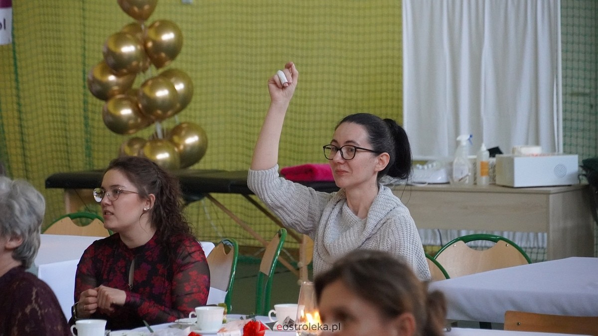 Być kobietą nowoczesną w ZSP w Troszynie [08.03.2025] - zdjęcie #5 - eOstroleka.pl