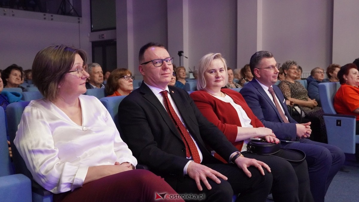 Wenecki karnawał z kurpiowską duszą w Kadzidle [08.03.2025] - zdjęcie #67 - eOstroleka.pl