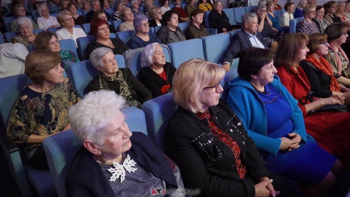 Wenecki karnawał z kurpiowską duszą w Kadzidle [08.03.2025] - zdjęcie #60 - eOstroleka.pl