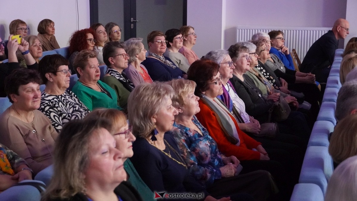 Wenecki karnawał z kurpiowską duszą w Kadzidle [08.03.2025] - zdjęcie #48 - eOstroleka.pl