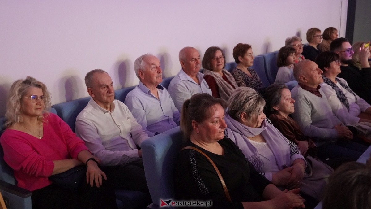 Wenecki karnawał z kurpiowską duszą w Kadzidle [08.03.2025] - zdjęcie #47 - eOstroleka.pl