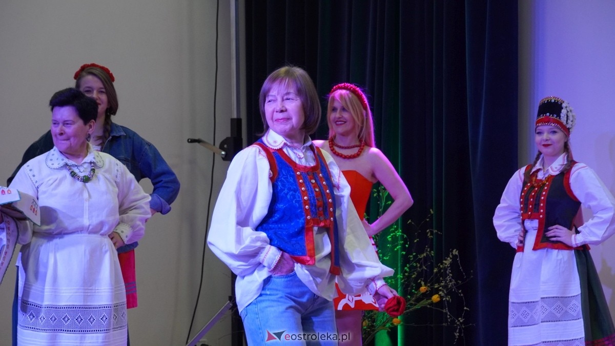 Wenecki karnawał z kurpiowską duszą w Kadzidle [08.03.2025] - zdjęcie #45 - eOstroleka.pl