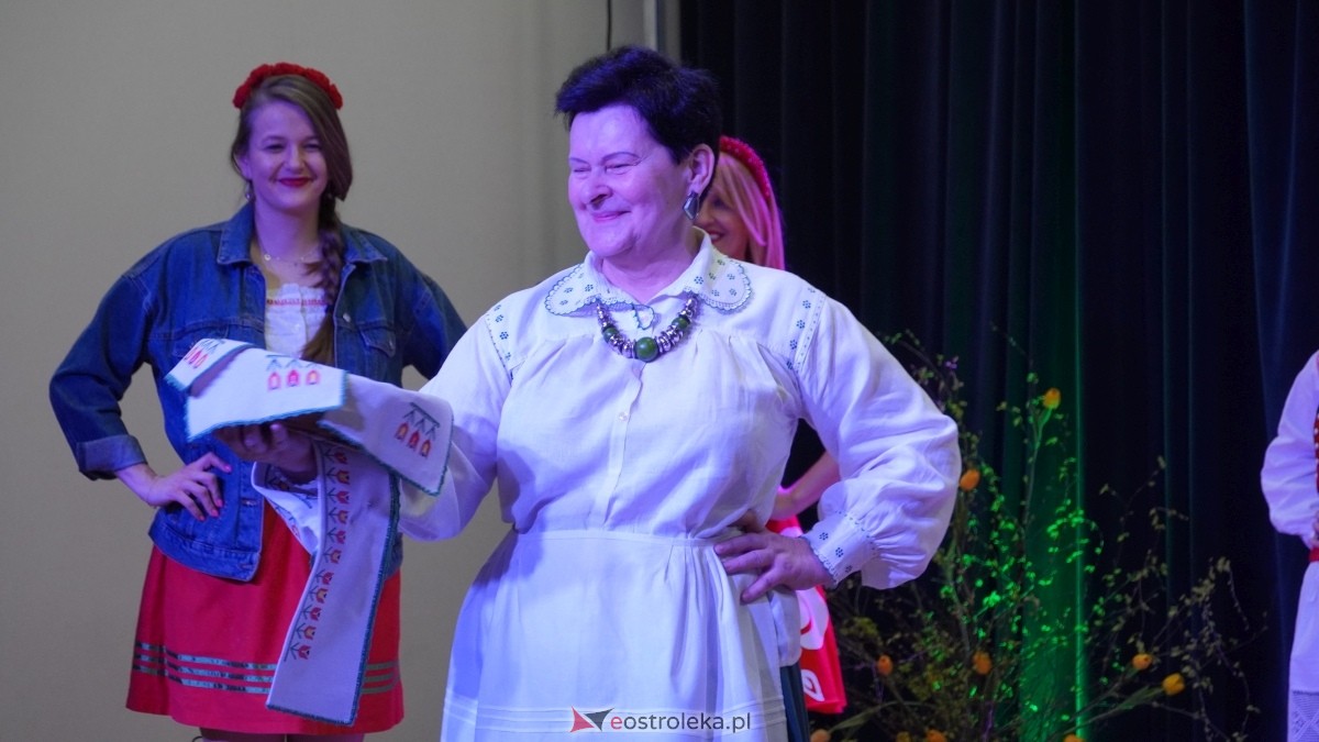 Wenecki karnawał z kurpiowską duszą w Kadzidle [08.03.2025] - zdjęcie #42 - eOstroleka.pl