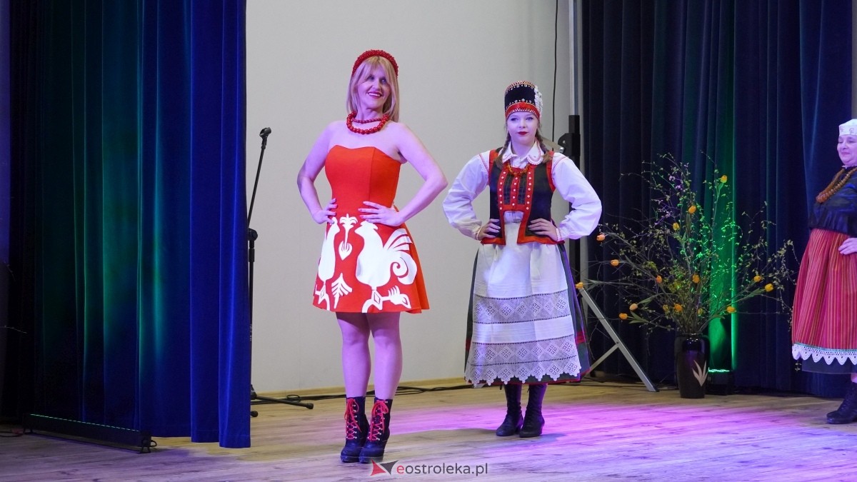 Wenecki karnawał z kurpiowską duszą w Kadzidle [08.03.2025] - zdjęcie #39 - eOstroleka.pl