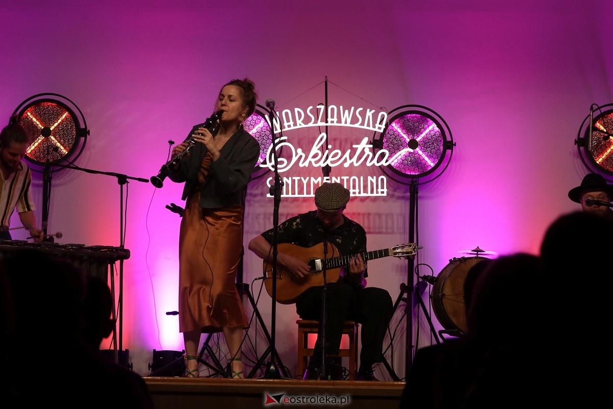 Dzień Kobiet w Lelisie z Warszawską Orkiestrą Sentymentalną [8.03.2025] - zdjęcie #13 - eOstroleka.pl