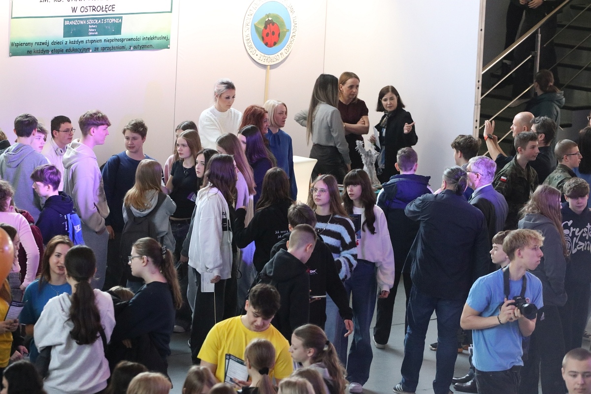 XIV Forum Edukacyjne w Ostrołęce [11.03.2025] - zdjęcie #95 - eOstroleka.pl