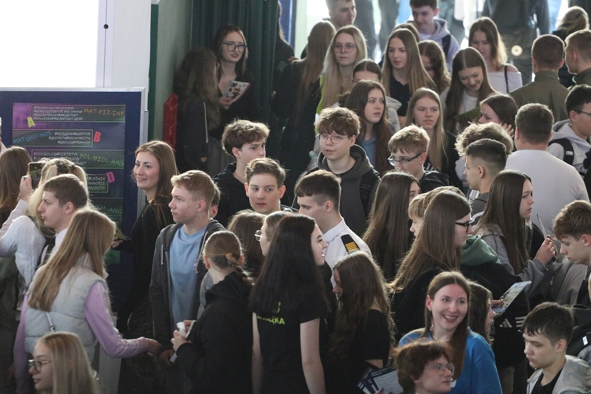 XIV Forum Edukacyjne w Ostrołęce [11.03.2025] - zdjęcie #61 - eOstroleka.pl