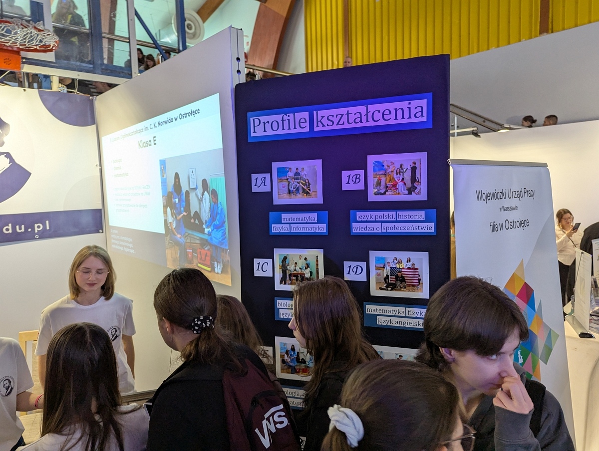 XIV Forum Edukacyjne w Ostrołęce [11.03.2025] - zdjęcie #4 - eOstroleka.pl