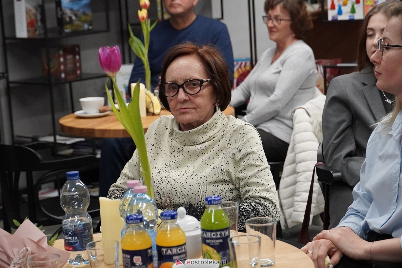 Premiera książki Aleksandry Pijanowskiej Palimpsest w MŻW [11.03.2025] - zdjęcie #15 - eOstroleka.pl