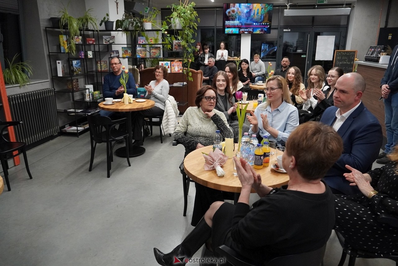 Premiera książki Aleksandry Pijanowskiej Palimpsest w MŻW [11.03.2025] - zdjęcie #13 - eOstroleka.pl