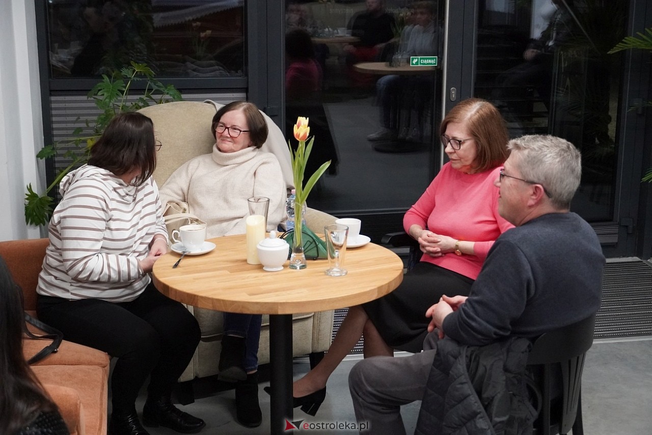 Premiera książki Aleksandry Pijanowskiej Palimpsest w MŻW [11.03.2025] - zdjęcie #9 - eOstroleka.pl