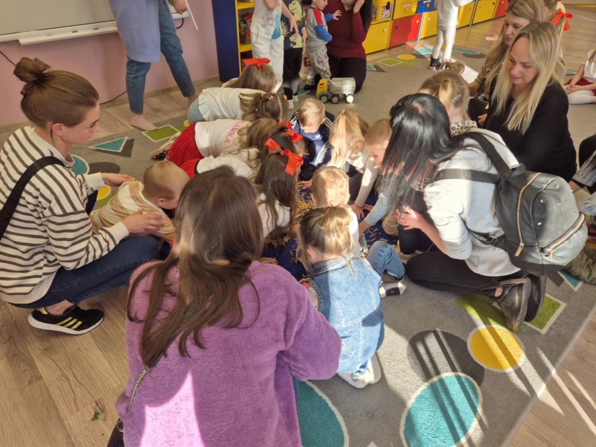 Dzień otwarty w Przedszkolu Miejskim Nr 8  [7.03.2025] - zdjęcie #16 - eOstroleka.pl
