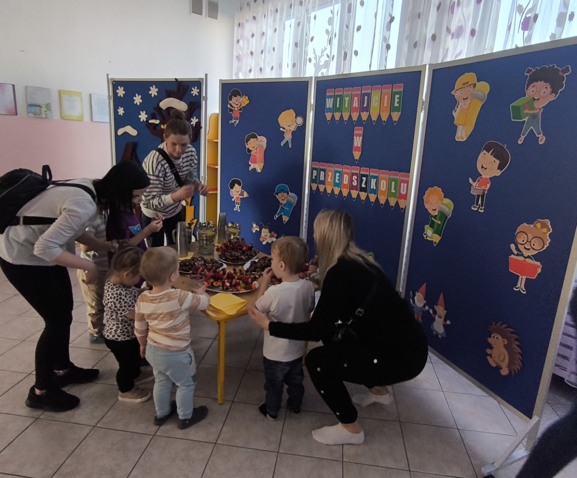Dzień otwarty w Przedszkolu Miejskim Nr 8  [7.03.2025] - zdjęcie #8 - eOstroleka.pl