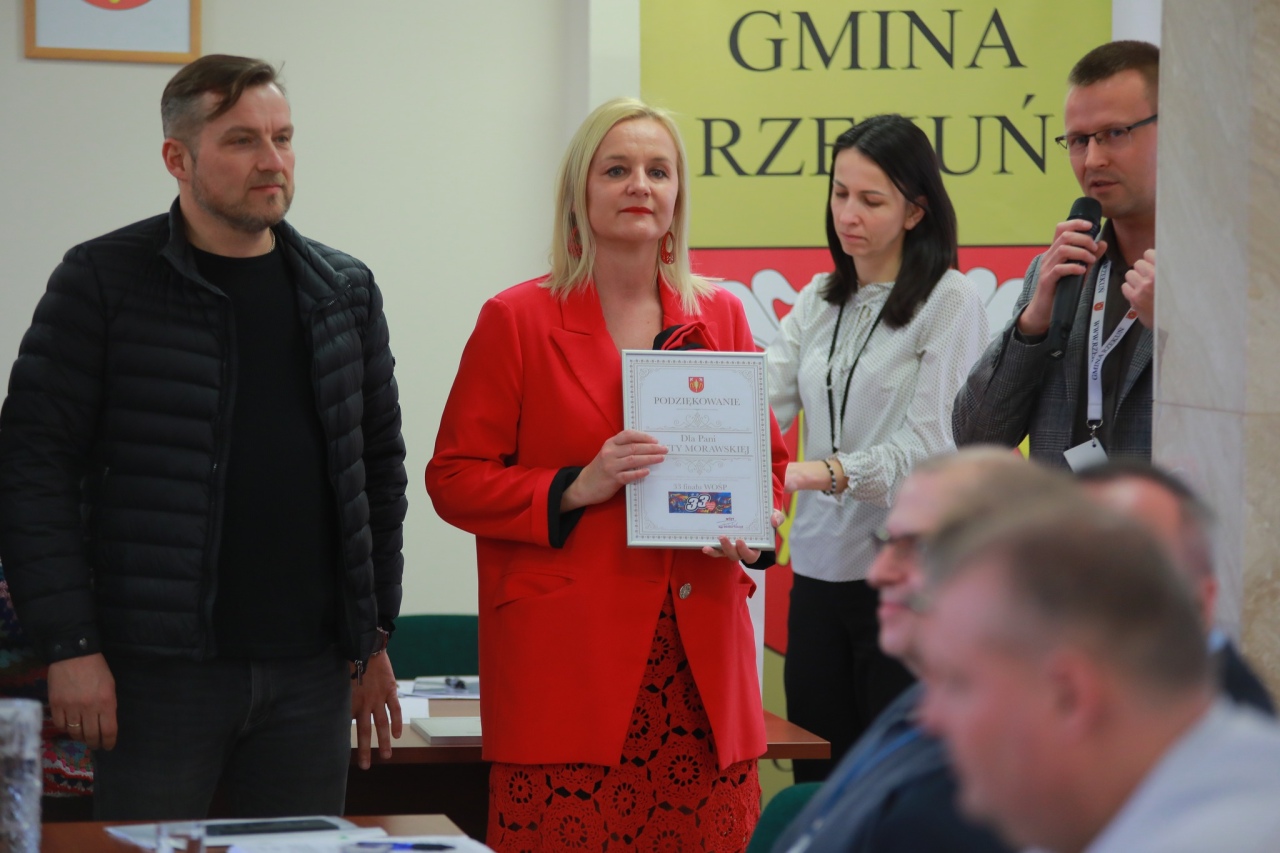 Sesja Rady Gminy w Rzekuniu z akcentami charytatywnymi [12.03.2025] - zdjęcie #25 - eOstroleka.pl