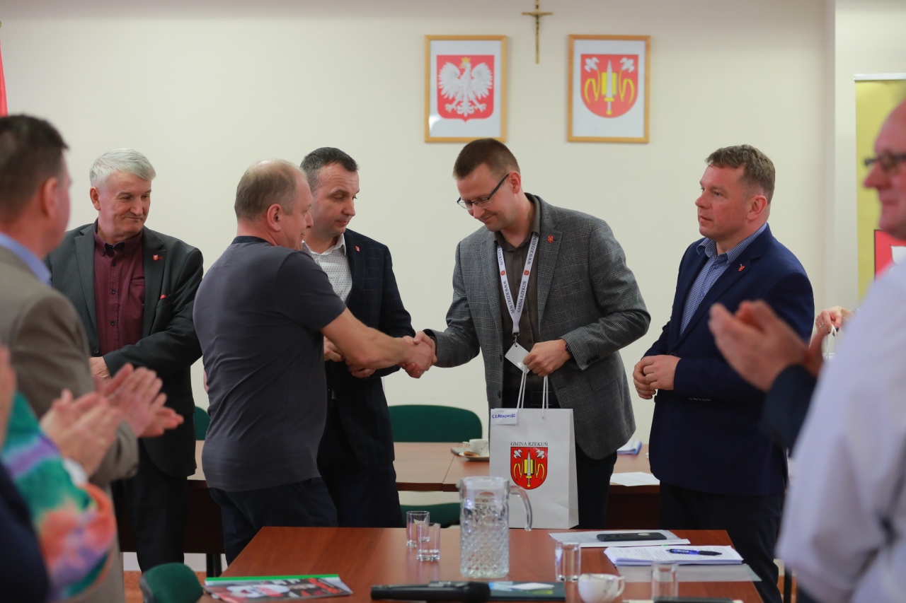 Sesja Rady Gminy w Rzekuniu z akcentami charytatywnymi [12.03.2025] - zdjęcie #17 - eOstroleka.pl