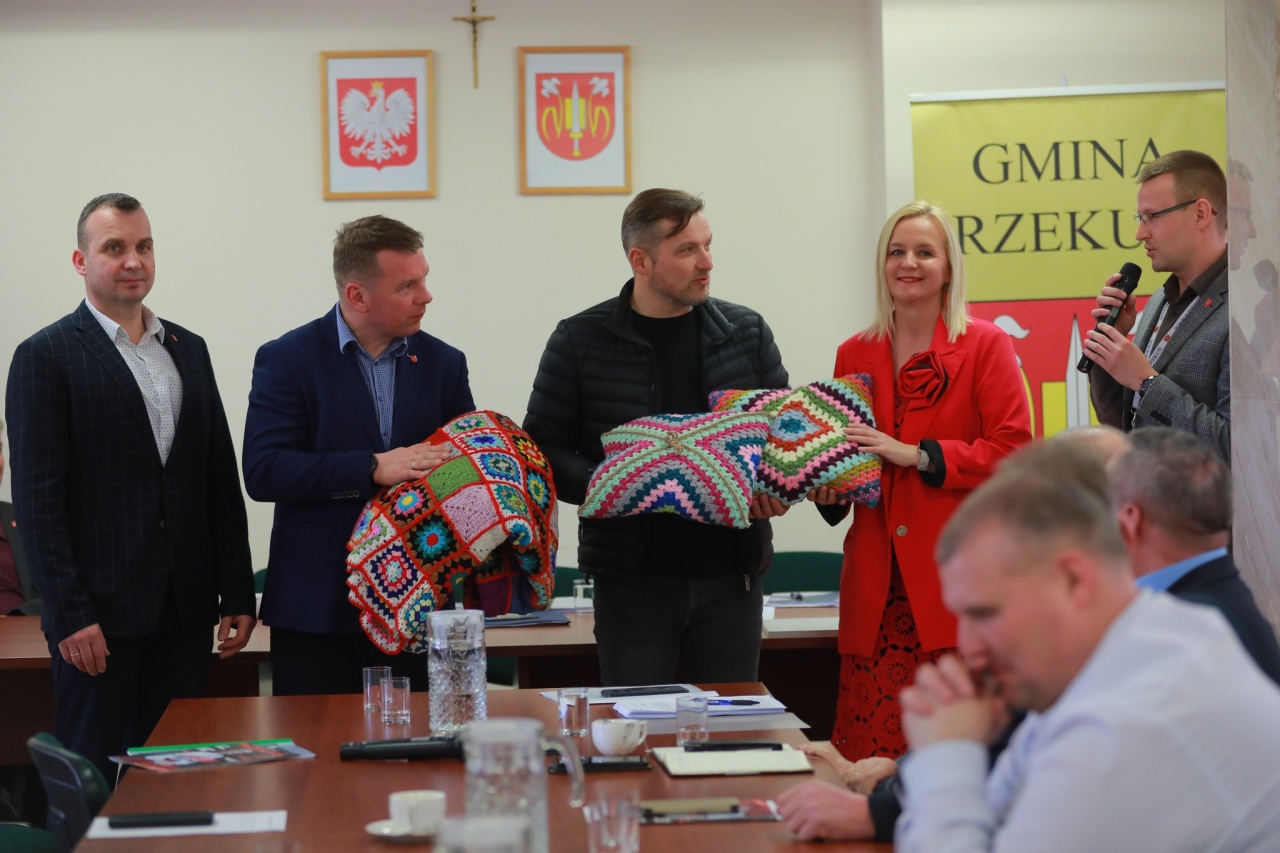 Sesja Rady Gminy w Rzekuniu z akcentami charytatywnymi [12.03.2025] - zdjęcie #9 - eOstroleka.pl