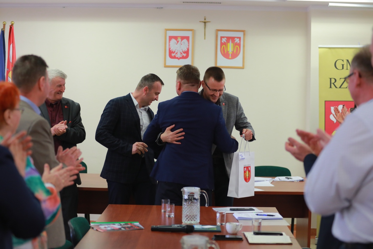Sesja Rady Gminy w Rzekuniu z akcentami charytatywnymi [12.03.2025] - zdjęcie #8 - eOstroleka.pl