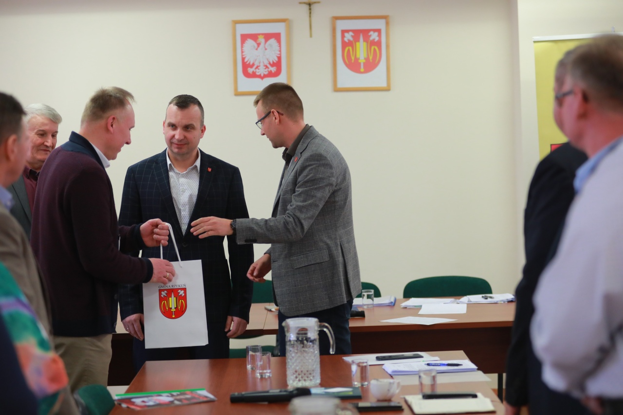Sesja Rady Gminy w Rzekuniu z akcentami charytatywnymi [12.03.2025] - zdjęcie #2 - eOstroleka.pl