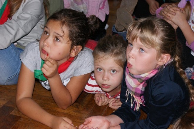 Skrzydlaci przyjaciele: Drużyna ostrołęckich zuchów obchodziła 5 urodziny (12.IX.2011) - zdjęcie #13 - eOstroleka.pl