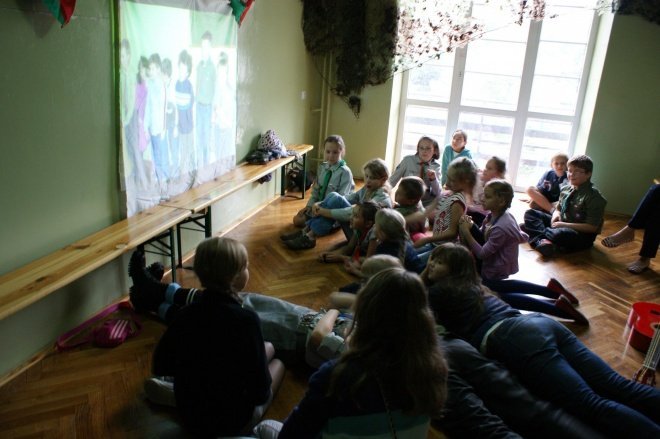 Skrzydlaci przyjaciele: Drużyna ostrołęckich zuchów obchodziła 5 urodziny (12.IX.2011) - zdjęcie #14 - eOstroleka.pl