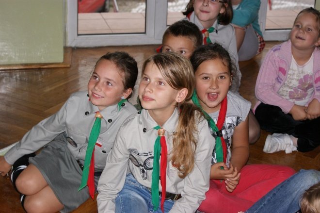 Skrzydlaci przyjaciele: Drużyna ostrołęckich zuchów obchodziła 5 urodziny (12.IX.2011) - zdjęcie #15 - eOstroleka.pl