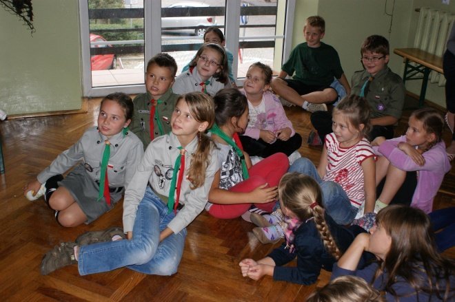 Skrzydlaci przyjaciele: Drużyna ostrołęckich zuchów obchodziła 5 urodziny (12.IX.2011) - zdjęcie #16 - eOstroleka.pl