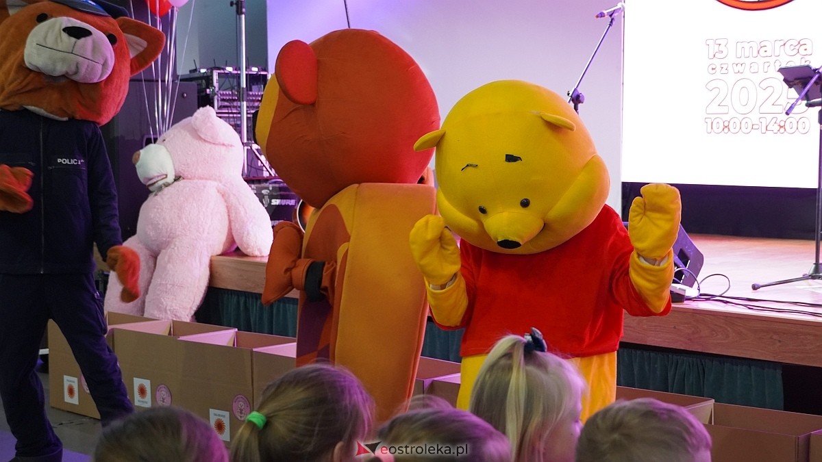 Finał akcji Misie z mmiłością w hali im. Arkadiusza Gołasia w Ostrołęce [13.03.2025] - zdjęcie #122 - eOstroleka.pl