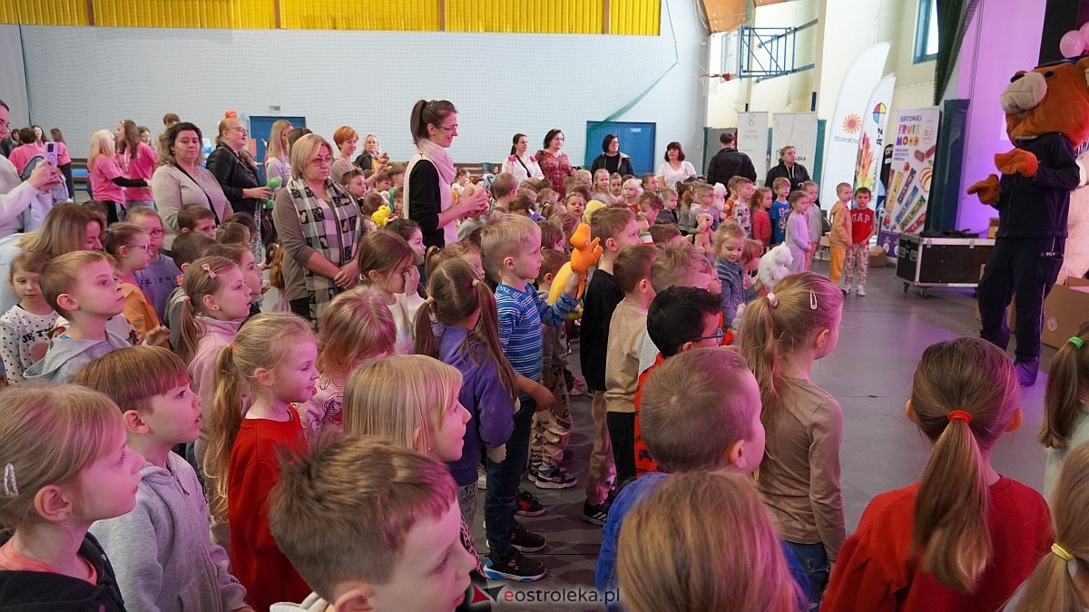 Finał akcji Misie z mmiłością w hali im. Arkadiusza Gołasia w Ostrołęce [13.03.2025] - zdjęcie #120 - eOstroleka.pl