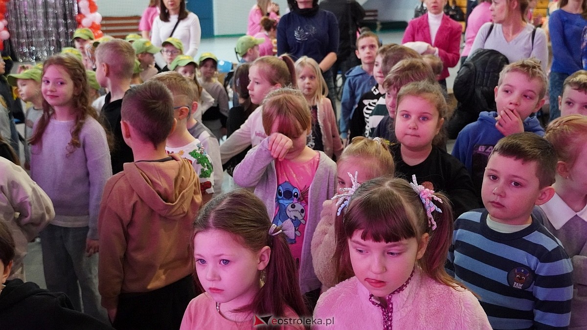 Finał akcji Misie z mmiłością w hali im. Arkadiusza Gołasia w Ostrołęce [13.03.2025] - zdjęcie #99 - eOstroleka.pl