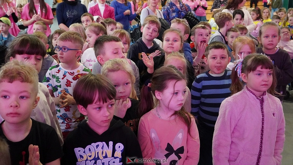 Finał akcji Misie z mmiłością w hali im. Arkadiusza Gołasia w Ostrołęce [13.03.2025] - zdjęcie #89 - eOstroleka.pl