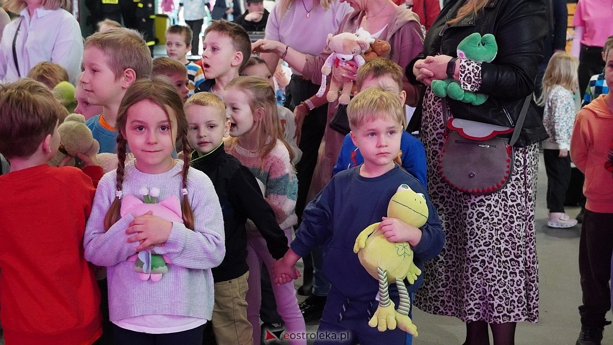 Finał akcji Misie z mmiłością w hali im. Arkadiusza Gołasia w Ostrołęce [13.03.2025] - zdjęcie #84 - eOstroleka.pl