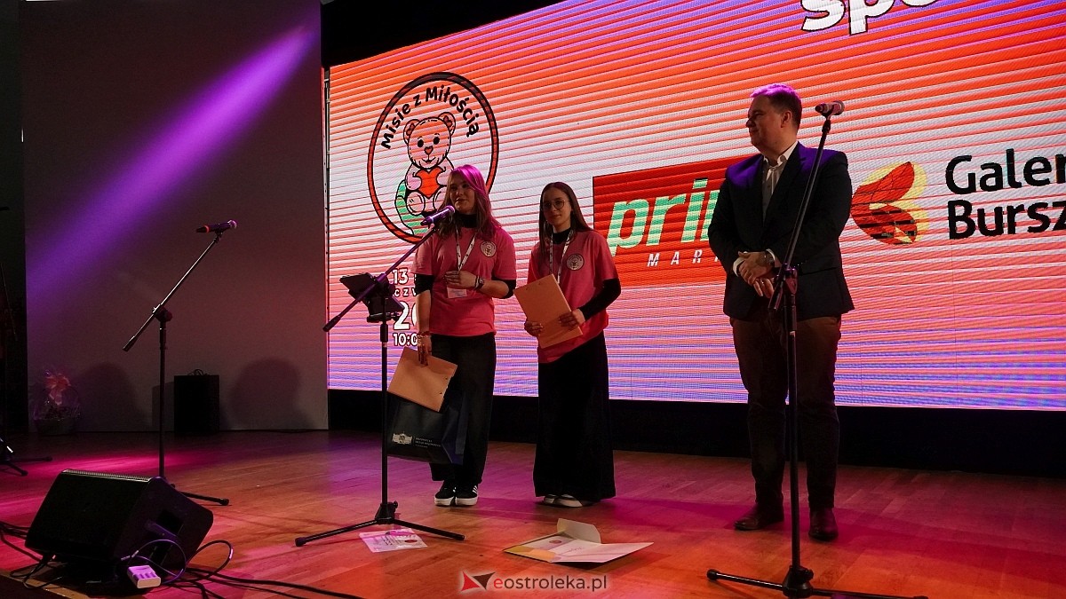 Finał akcji Misie z mmiłością w hali im. Arkadiusza Gołasia w Ostrołęce [13.03.2025] - zdjęcie #74 - eOstroleka.pl
