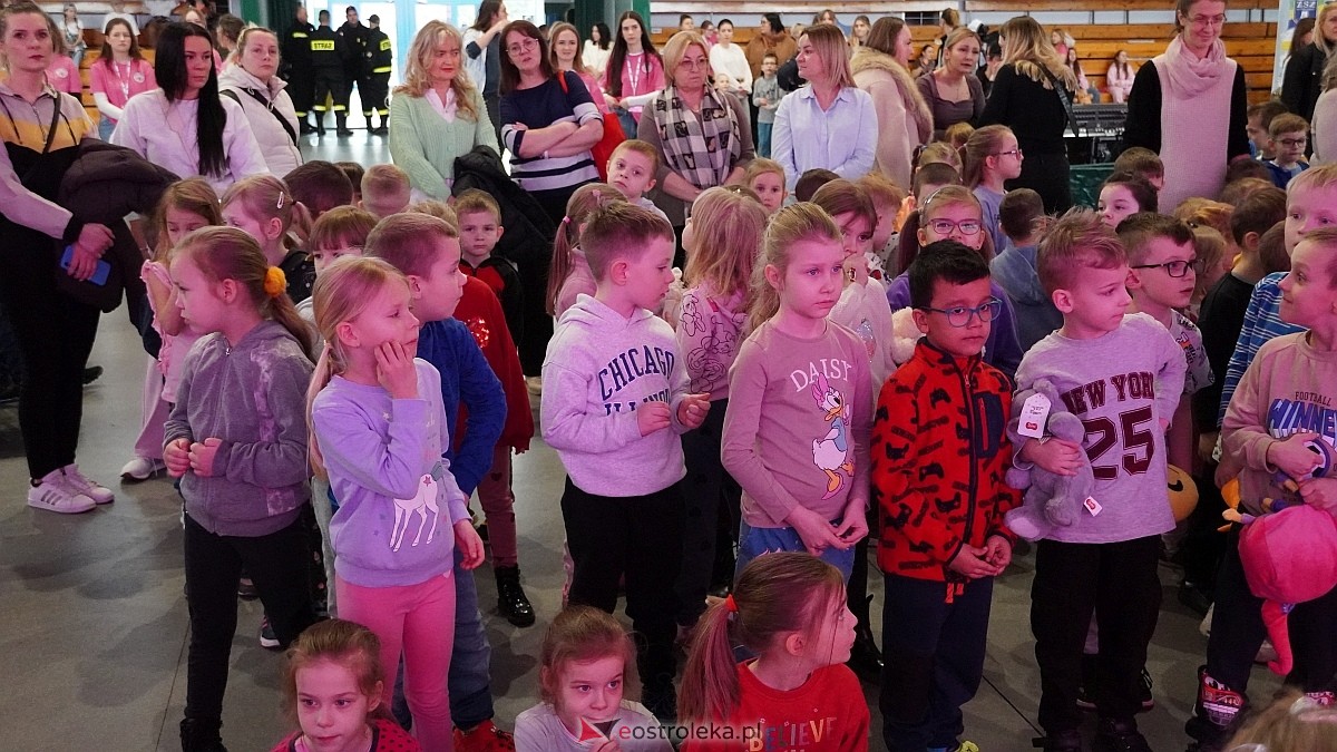 Finał akcji Misie z mmiłością w hali im. Arkadiusza Gołasia w Ostrołęce [13.03.2025] - zdjęcie #67 - eOstroleka.pl