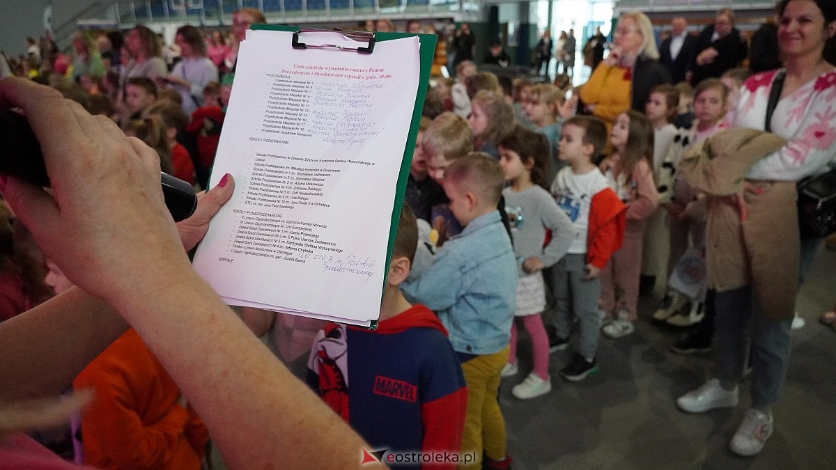 Finał akcji Misie z mmiłością w hali im. Arkadiusza Gołasia w Ostrołęce [13.03.2025] - zdjęcie #60 - eOstroleka.pl