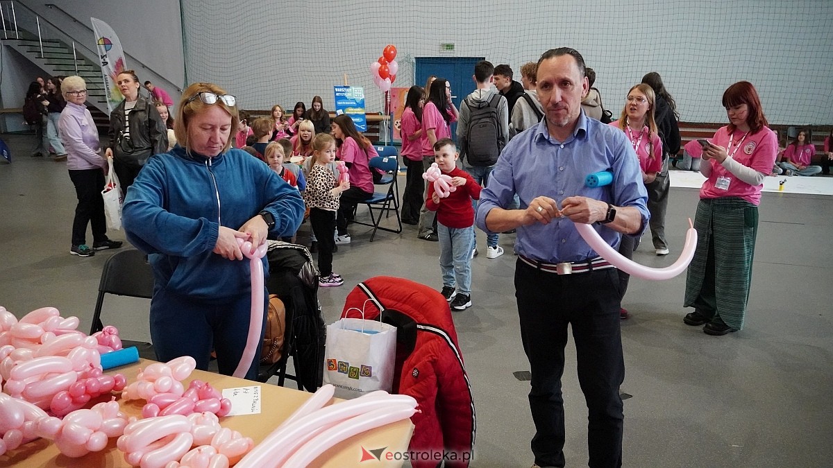 Finał akcji Misie z mmiłością w hali im. Arkadiusza Gołasia w Ostrołęce [13.03.2025] - zdjęcie #56 - eOstroleka.pl