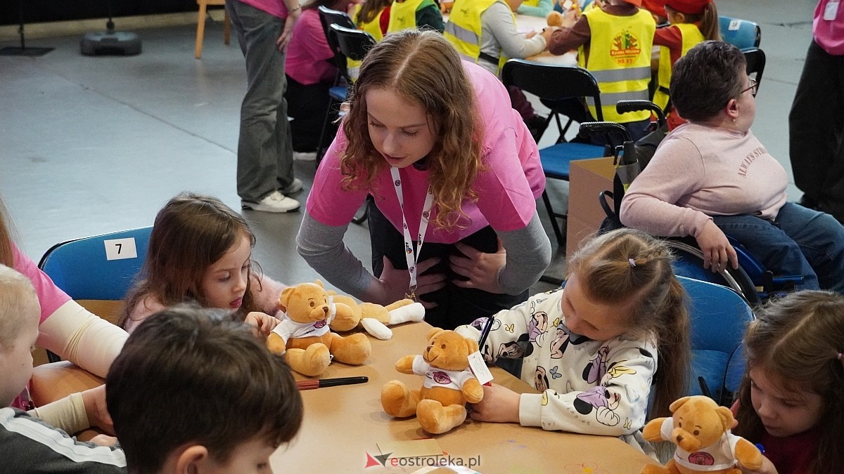 Finał akcji Misie z mmiłością w hali im. Arkadiusza Gołasia w Ostrołęce [13.03.2025] - zdjęcie #35 - eOstroleka.pl